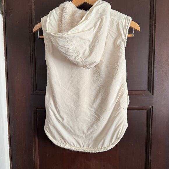 OMAMIMINI Los Angeles | Cream Drop tail Sherpa Lined Hooded Vest Jacket | 8 - Picture 4 of 4